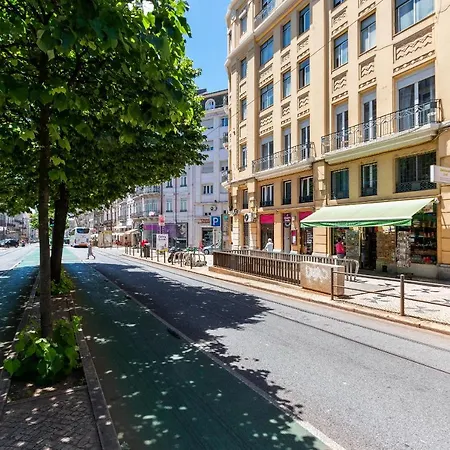 Bright Center, 10m From Subway, 6 Rooms, Up To 20 Ppl Prázdninový dům Lisboa